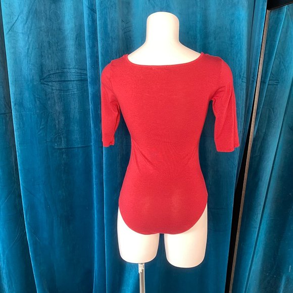 Heart & Hips Half Sleeve Bodysuit in Red - Picture 9 of 10